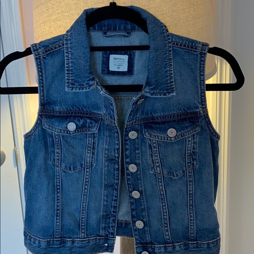 Gap Kids Jean jacket vest size- youth large